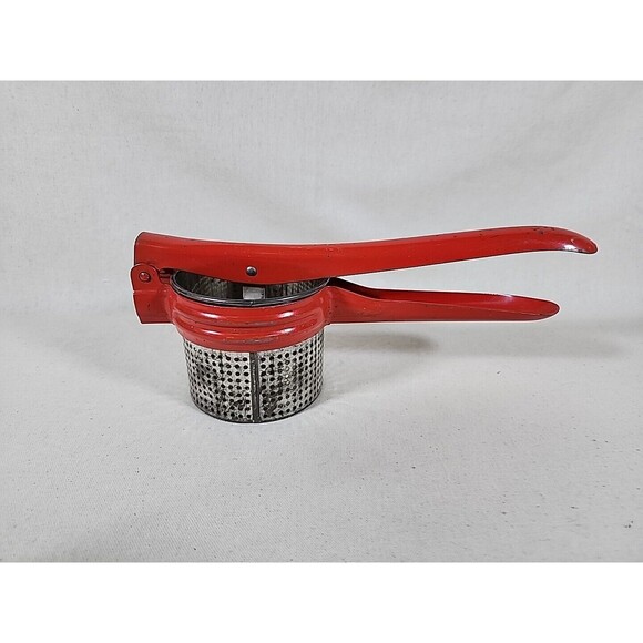Vintage Red Metal Potato Ricer Masher Strainer Press Handy Things Ludington MI - Picture 1 of 14